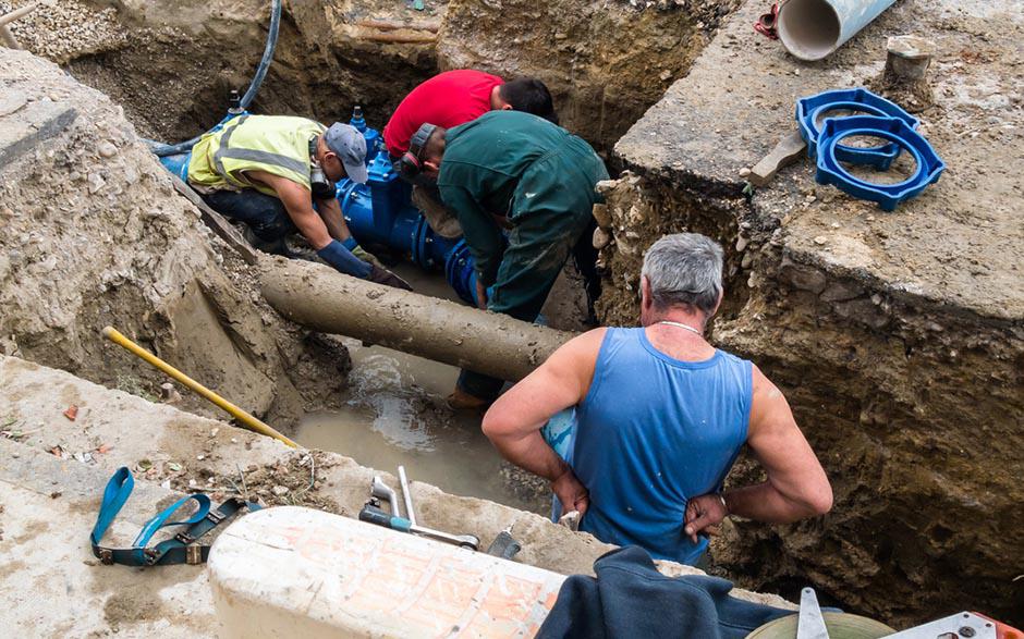 tuyau déboucheur de canalisation Ézanville
